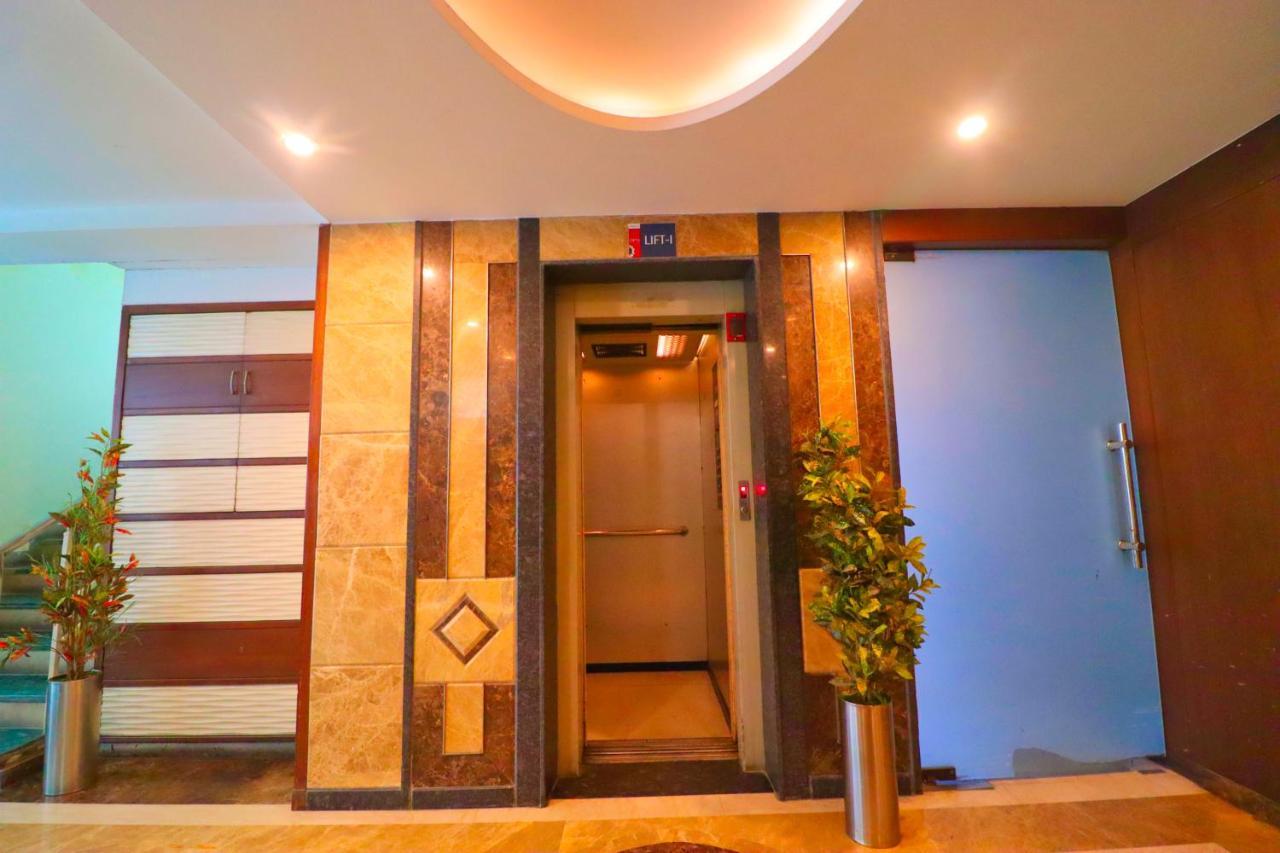Crestmont Ashapurna Jaipur, Banipark Hotel Екстериор снимка