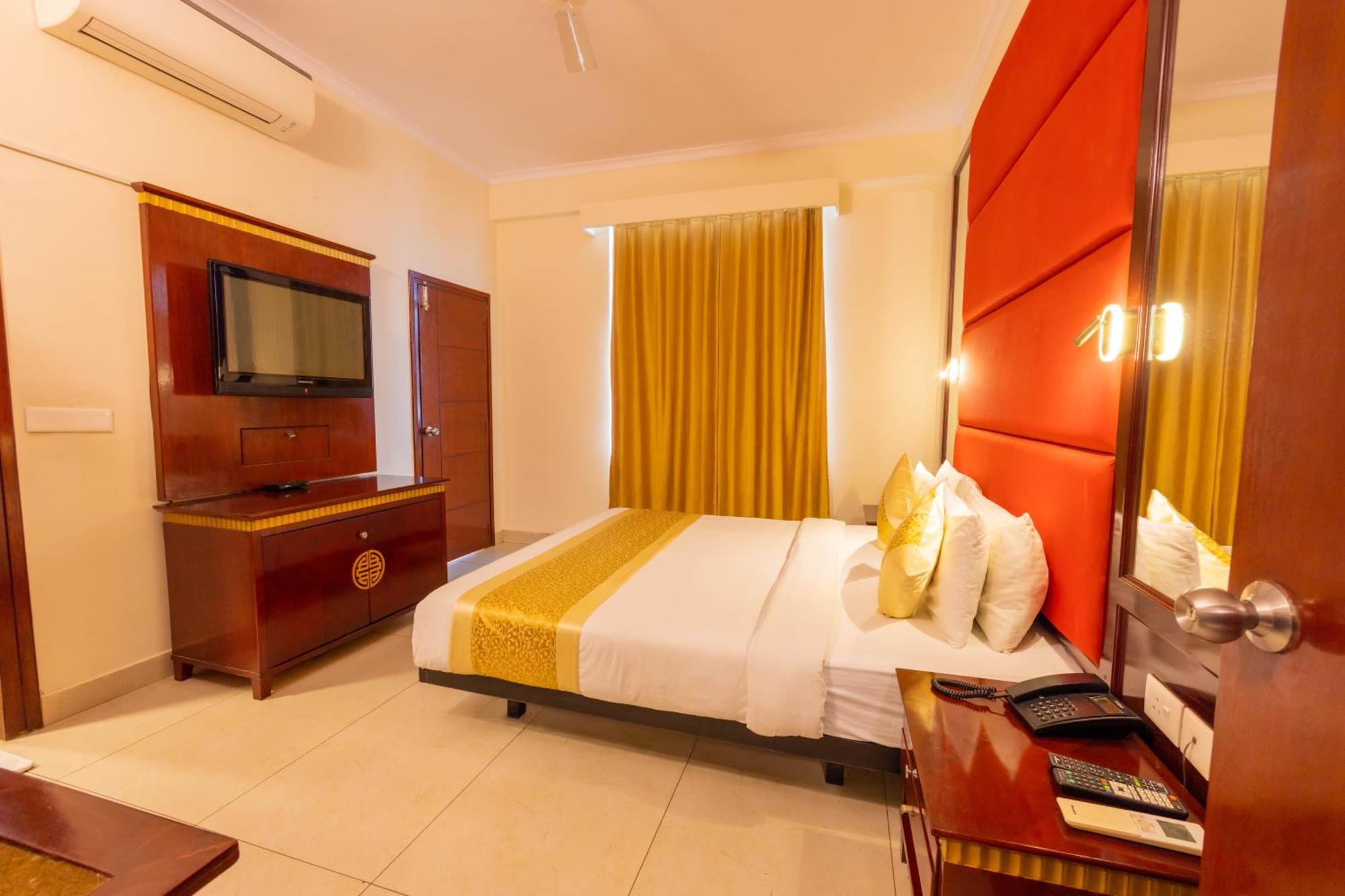 Crestmont Ashapurna Jaipur, Banipark Hotel Екстериор снимка