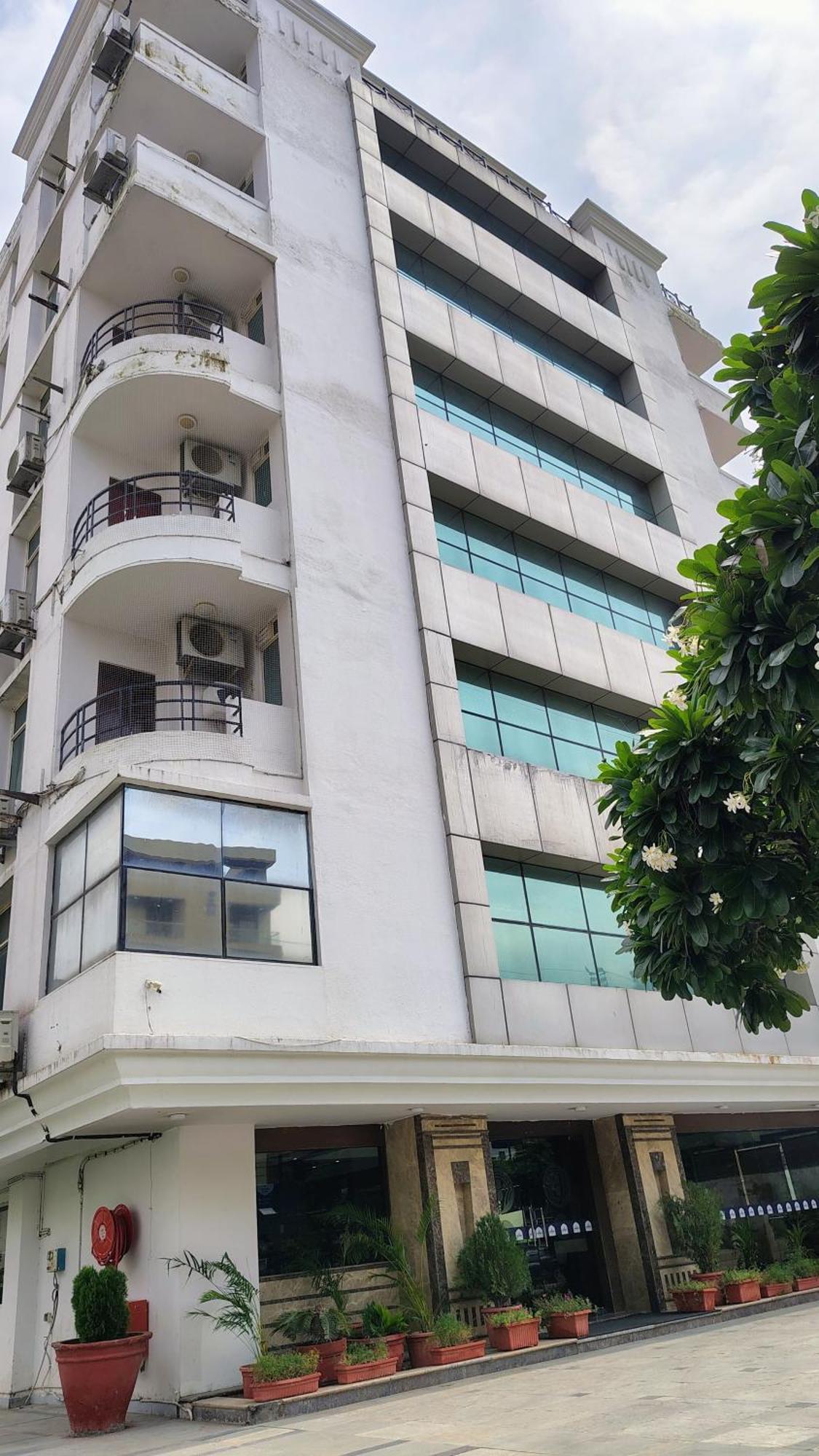 Crestmont Ashapurna Jaipur, Banipark Hotel Екстериор снимка