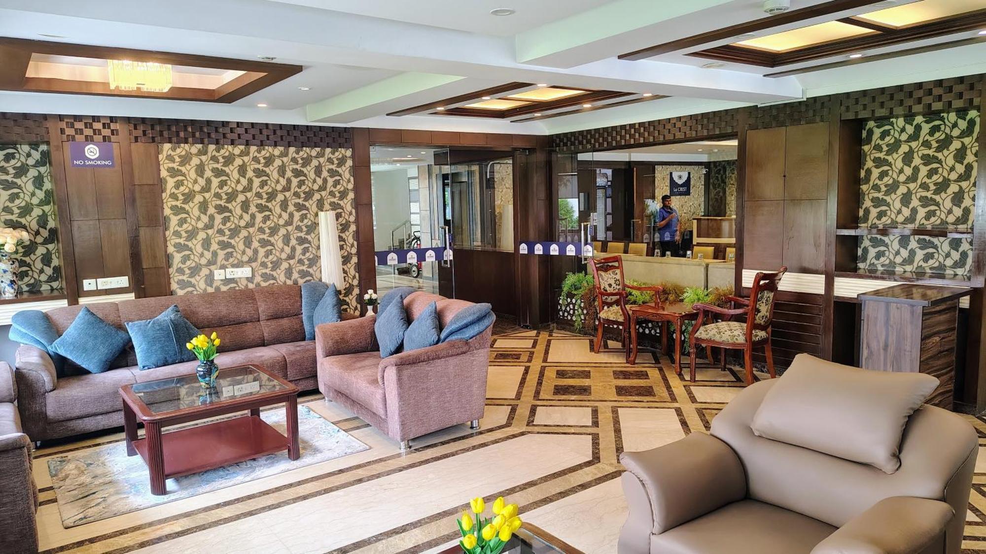 Crestmont Ashapurna Jaipur, Banipark Hotel Екстериор снимка